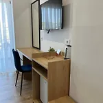 Emar Beachfront Bed & Breakfast Ksamil