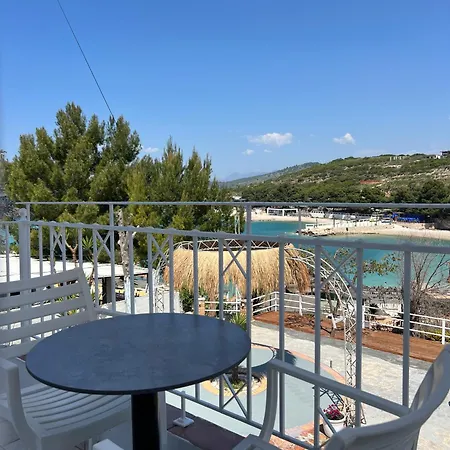 Emar Beachfront 4* Ksamil