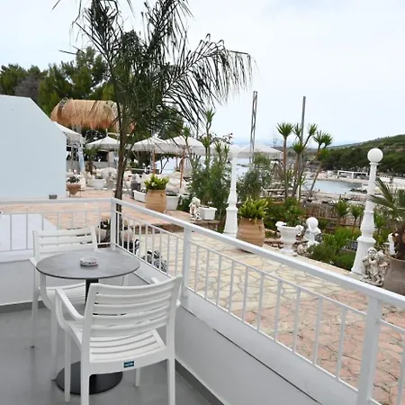 Emar Beachfront Ksamil
