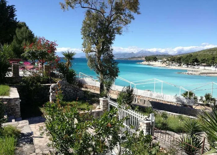 Bed & Breakfast Emar Beachfront Ksamil