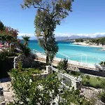 Bed & Breakfast Emar Beachfront Ksamil