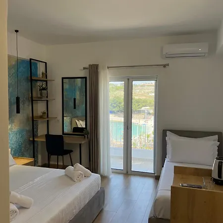 Emar Beachfront Couette-café 3*
