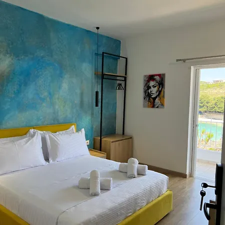 Couette-café Emar Beachfront 3*