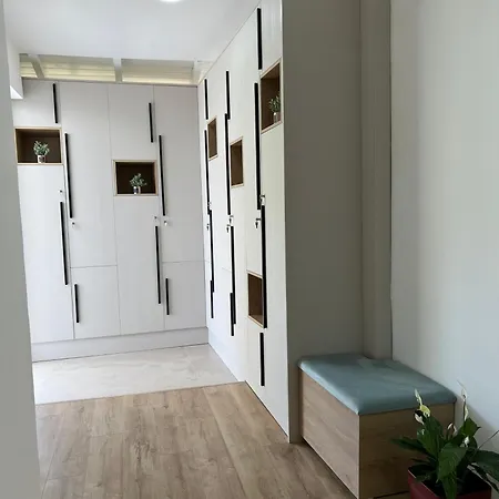Emaar - Beachfront , Newly Renovated Bed & Breakfast Ksamil
