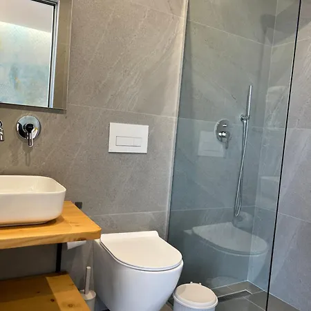 Emaar - Beachfront , Newly Renovated *