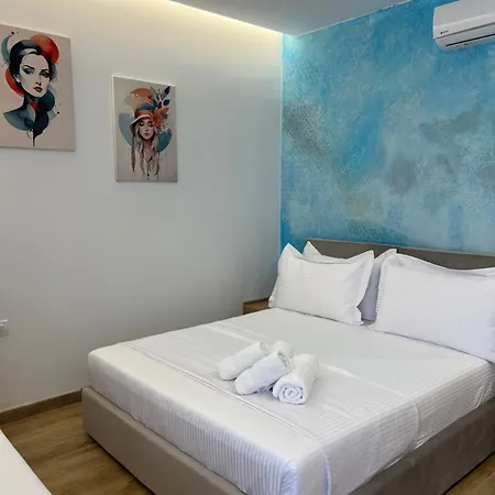Emaar - Beachfront , Newly Renovated