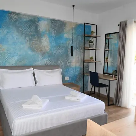 Bed & Breakfast Emaar - Beachfront , Newly Renovated *