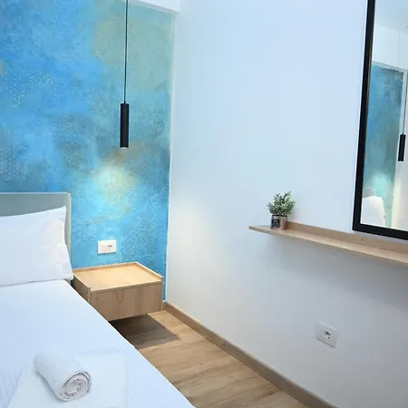Emar Beachfront Couette-café 3*