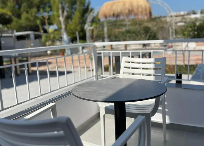 Alojamento de Acomodação e Pequeno-almoço Emar Beachfront Ksamil